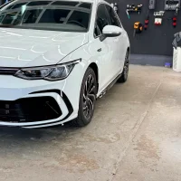 VW Golf nach professioneller Autoaufbereitung bei Glanz Car Bielefeld